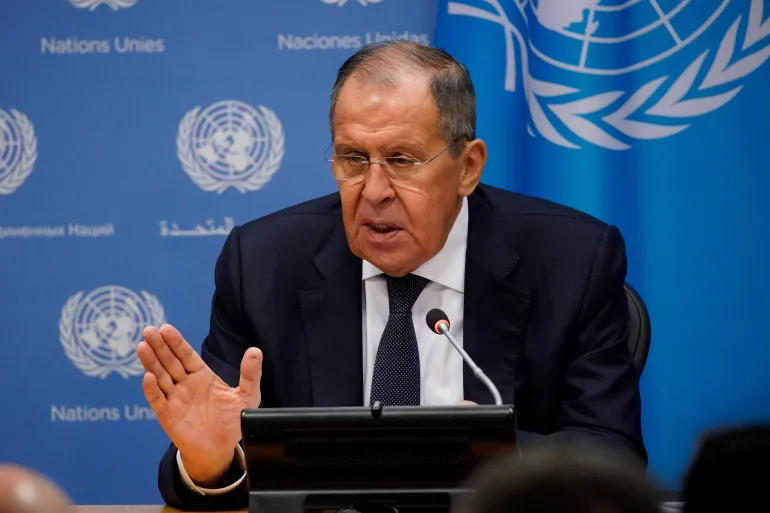 /images/noticias/Russia's Foreign Minister Sergei Lavrov attends a news conference after addressing the UN General Assembly.jpg